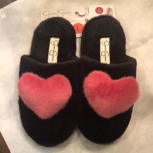 💗Jessica Simpson plush raised poof heart indoor/outdoor memory foam slippers